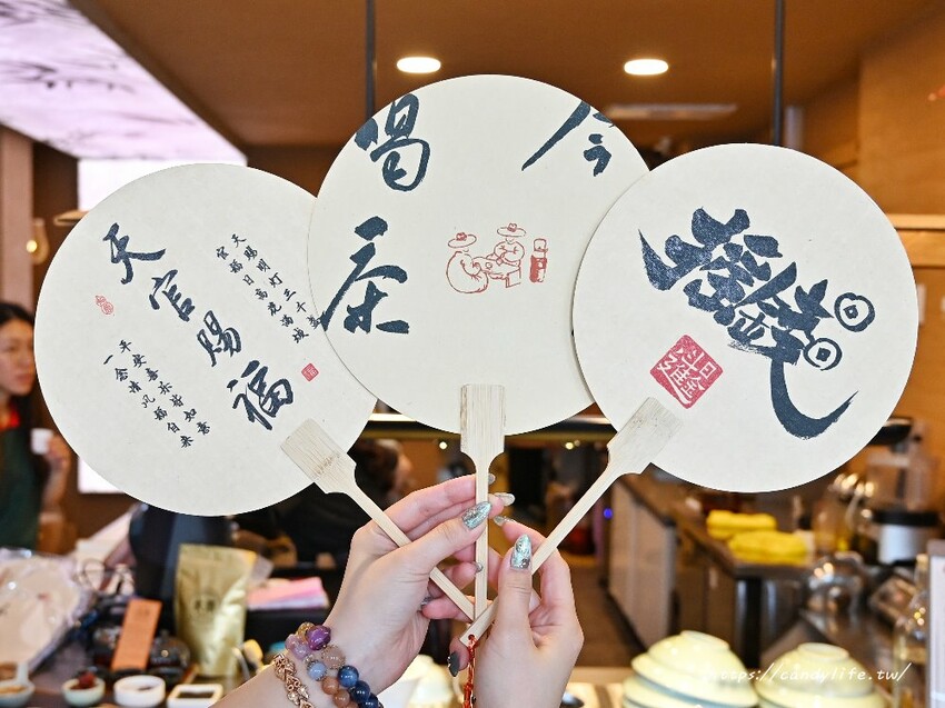 水澤潤舖|台中新開幕創意手搖飲,將現代茶飲文化結合東方養生甜品,生意超級好 - 糖糖's 享食生活