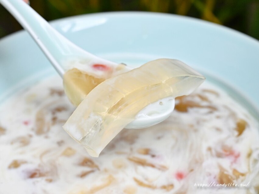 水澤潤舖|台中新開幕創意手搖飲,將現代茶飲文化結合東方養生甜品,生意超級好 - 糖糖's 享食生活