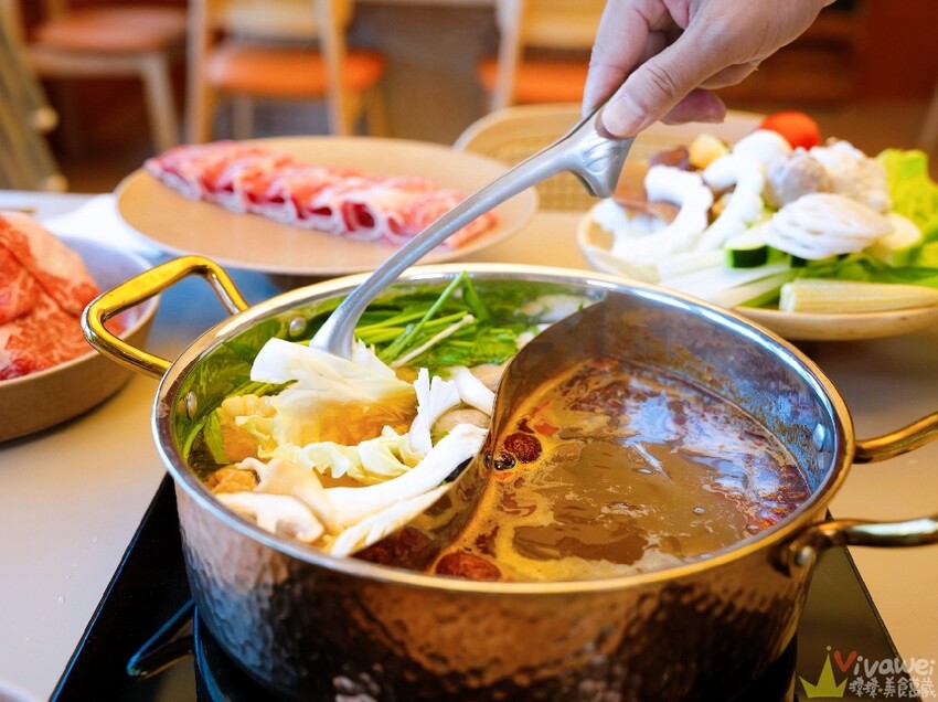 【虎鍋 日式鍋物】尚順周邊的質感鍋物～自助吧吃到飽誠意十足～環境舒適又寬敞！