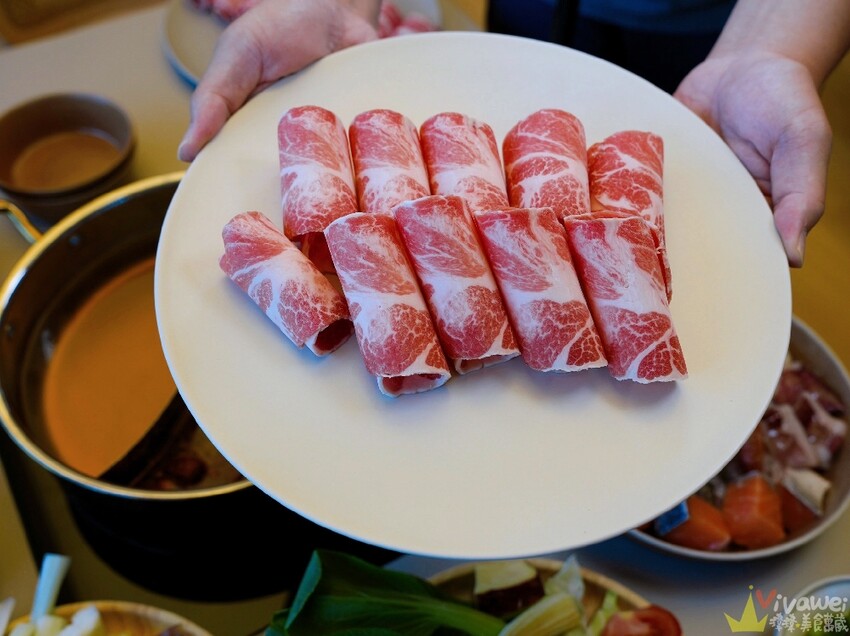 【虎鍋 日式鍋物】尚順周邊的質感鍋物～自助吧吃到飽誠意十足～環境舒適又寬敞！