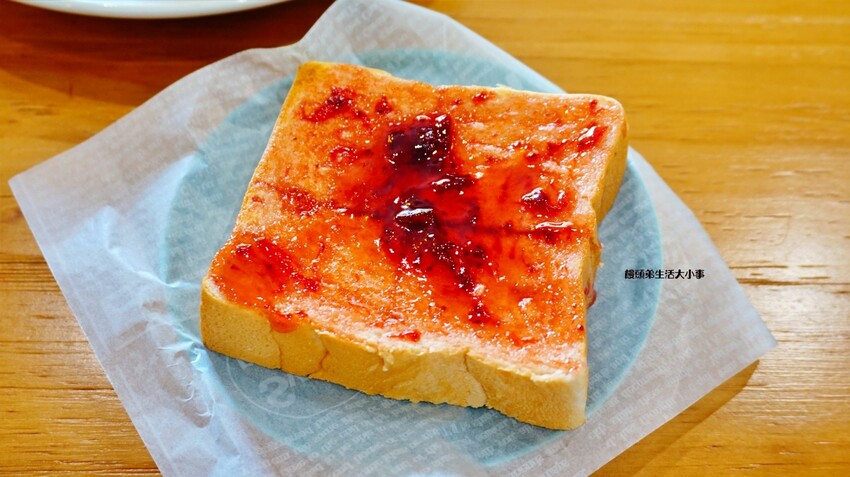 /tmp/phprBKm7N /tmp/phprBKm7N