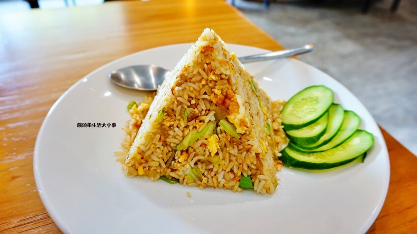 /tmp/phpQfZqfH /tmp/phpQfZqfH