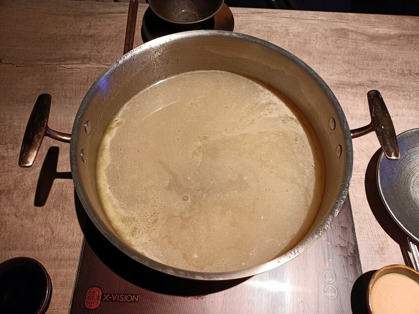 高檔食材奢華享受 ！必吃忠孝新生無菜單鍋物，山上走走頂級海鮮和牛