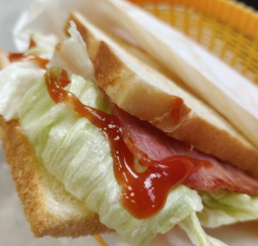 新竹關東早午餐！Leo歐式早餐，必點花草檸檬雞腿 碳烤豬排，早午餐美食體驗。