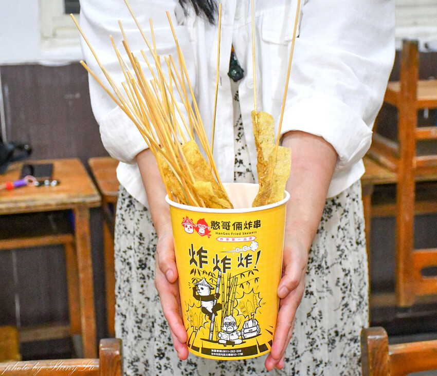 嚴選大豆油加雞油及豬油煉製成, 無裏粉雞排超好吃