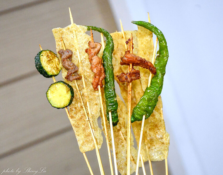 嚴選大豆油加雞油及豬油煉製成, 無裏粉雞排超好吃