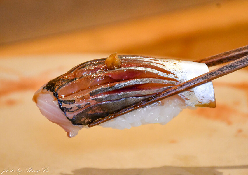 不惜重本選用日本空運來台的四季旬味，道地的日本料理手法，讓大家不用出國，一樣可以吃到日本時節的美味餐點