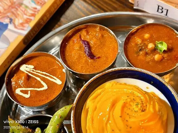 /tmp/phpniAGqI /tmp/phpniAGqI