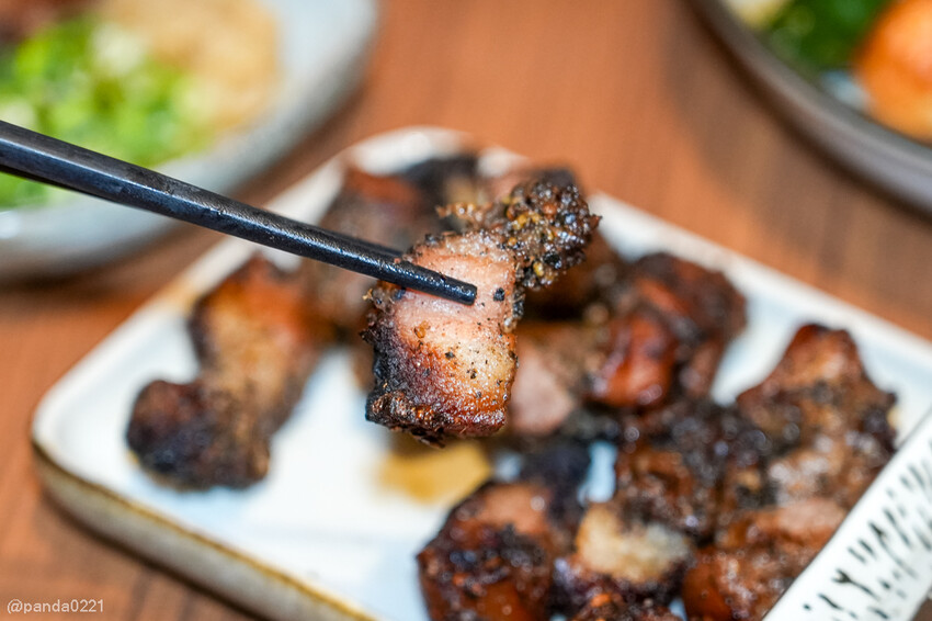 桃園｜和也串燒專門(桃園中正店)．多元水果口味串燒，浮誇啤酒柱聚餐必選！