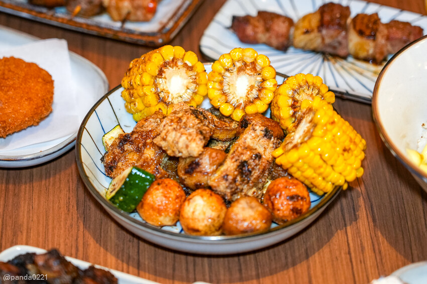 桃園｜和也串燒專門(桃園中正店)．多元水果口味串燒，浮誇啤酒柱聚餐必選！