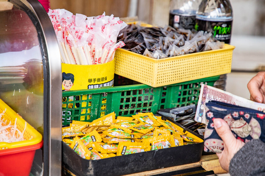 雲林隱藏版美食！斗六生魚片200元厚切生魚片CP值破表，在地私藏首選。