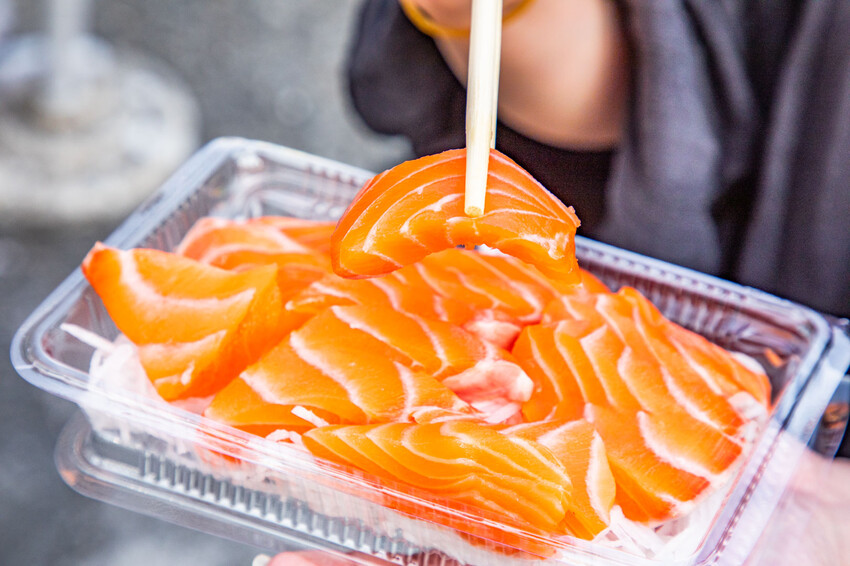 雲林隱藏版美食！斗六生魚片200元厚切生魚片CP值破表，在地私藏首選。