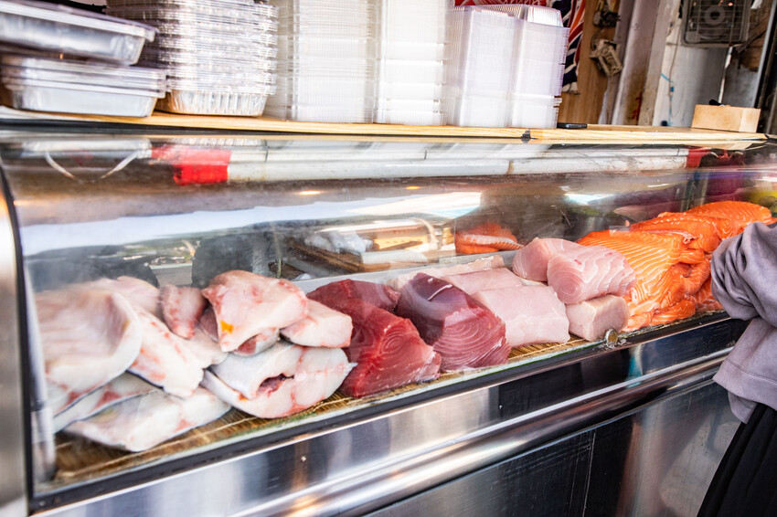 雲林隱藏版美食！斗六生魚片200元厚切生魚片CP值破表，在地私藏首選。