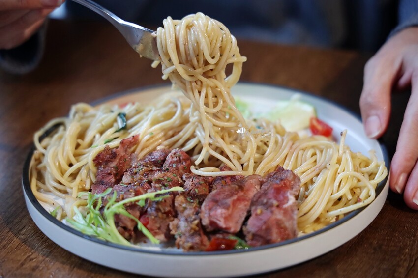 新北泰山爆紅早午餐!葛雷早午餐&義式餐館,高CP值不限時吃到晚。