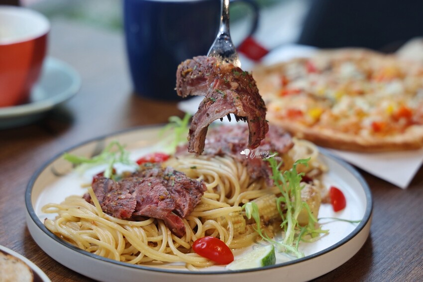 新北泰山爆紅早午餐!葛雷早午餐&義式餐館,高CP值不限時吃到晚。