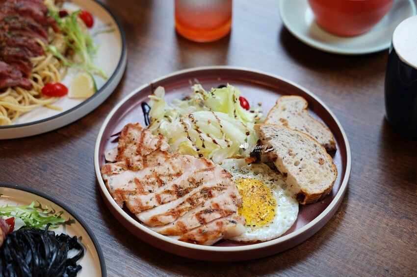 新北泰山爆紅早午餐!葛雷早午餐&義式餐館,高CP值不限時吃到晚。