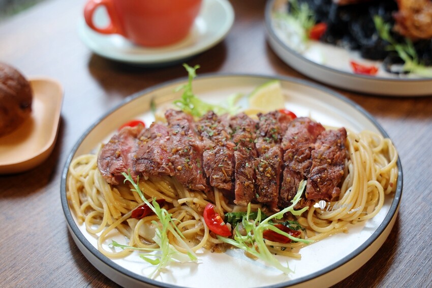 新北泰山爆紅早午餐!葛雷早午餐&義式餐館,高CP值不限時吃到晚。