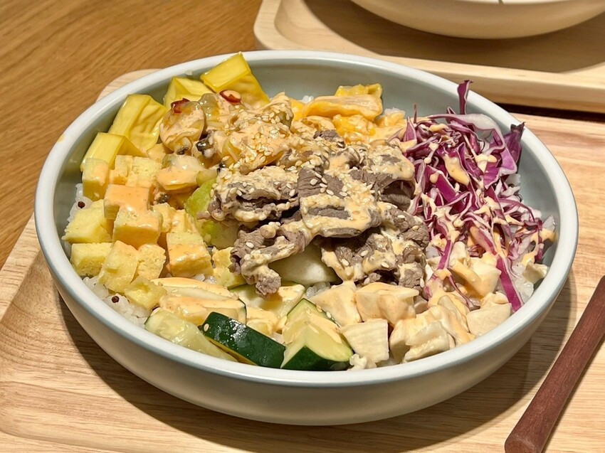 （左營高鐵美食）青菏POKE～50種品項自由搭配！清爽、健康