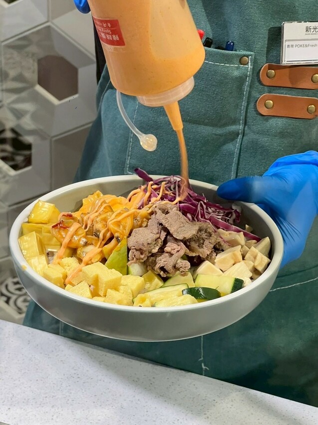 （左營高鐵美食）青菏POKE～50種品項自由搭配！清爽、健康