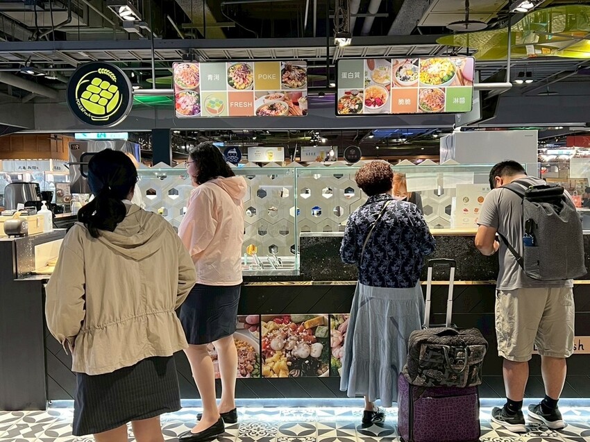 （左營高鐵美食）青菏POKE～50種品項自由搭配！清爽、健康