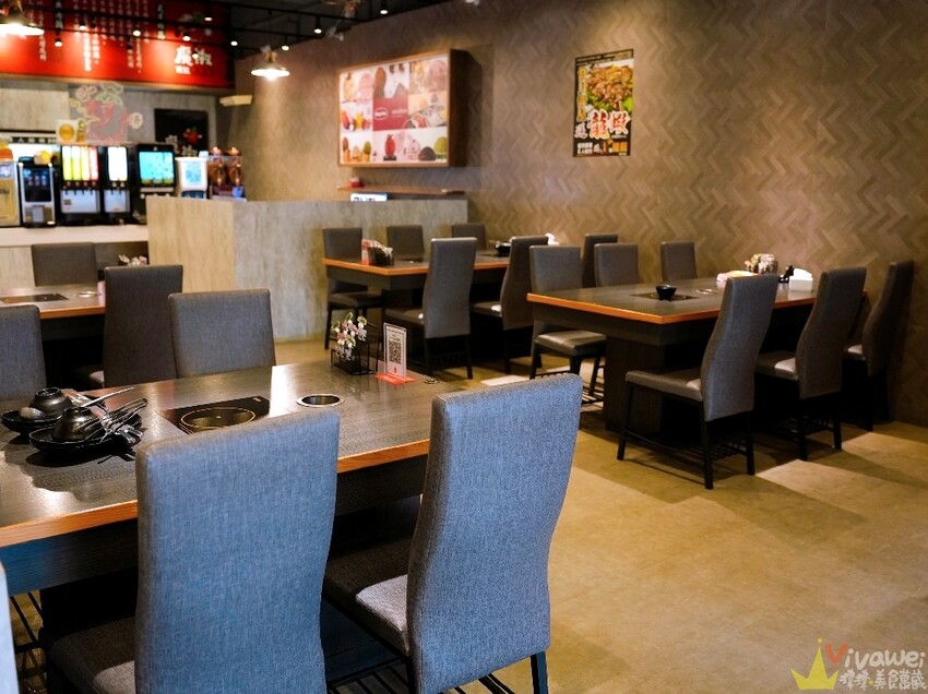 【魔椒頂級鴛鴦鍋】海鮮及現切肉品都很新鮮的鍋物吃到飽！還有多款飲品,啤酒,調酒暢飲！