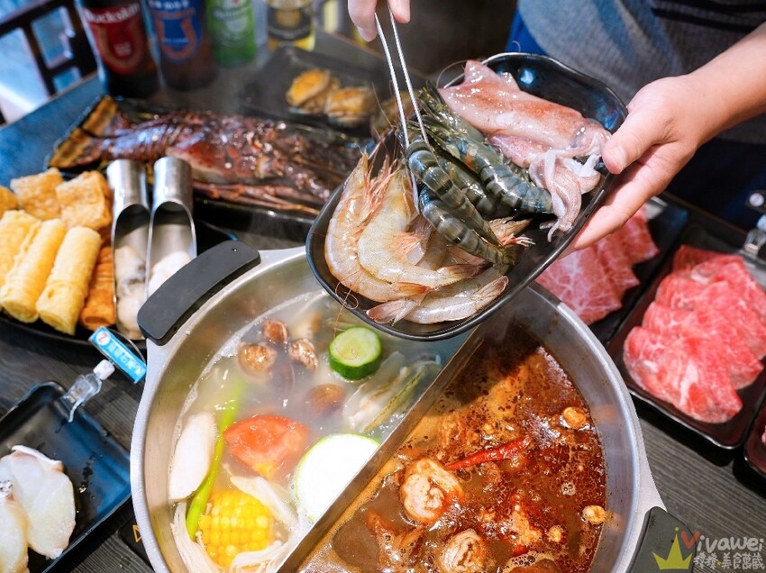 【魔椒頂級鴛鴦鍋】海鮮及現切肉品都很新鮮的鍋物吃到飽！還有多款飲品,啤酒,調酒暢飲！