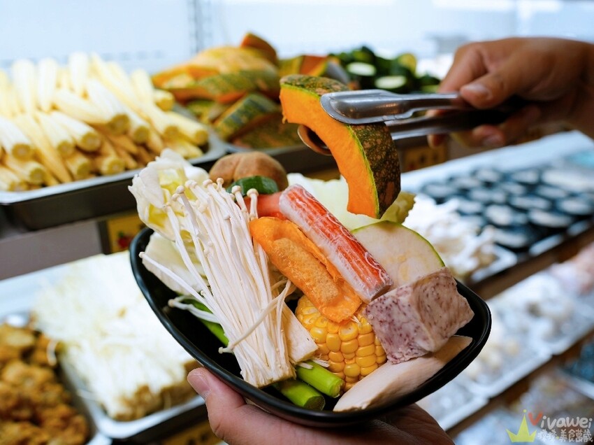 【魔椒頂級鴛鴦鍋】海鮮及現切肉品都很新鮮的鍋物吃到飽！還有多款飲品,啤酒,調酒暢飲！