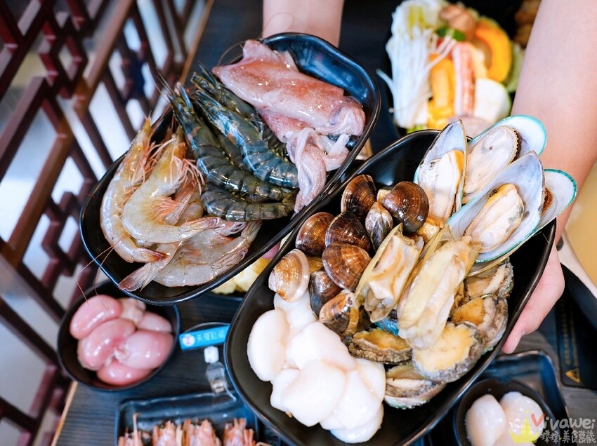 【魔椒頂級鴛鴦鍋】海鮮及現切肉品都很新鮮的鍋物吃到飽！還有多款飲品,啤酒,調酒暢飲！