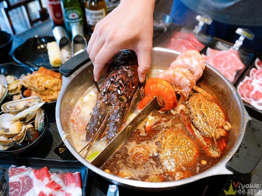 【魔椒頂級鴛鴦鍋】海鮮及現切肉品都很新鮮的鍋物吃到飽！還有多款飲品,啤酒,調酒暢飲！