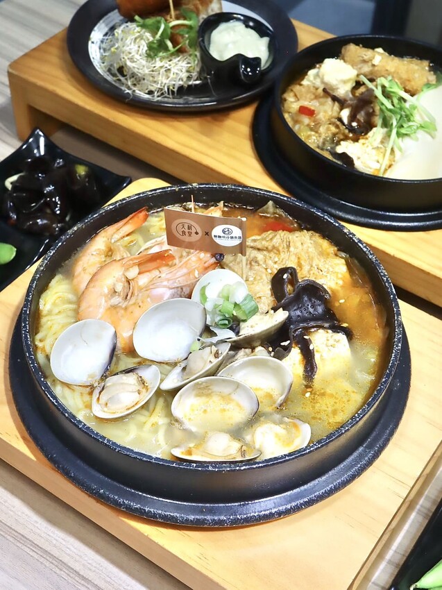 天利食堂×林聰明沙鍋魚頭，期間限定神還原經典湯頭。免去嘉義吃排隊名店 – 艾瑞絲的吃貨日常