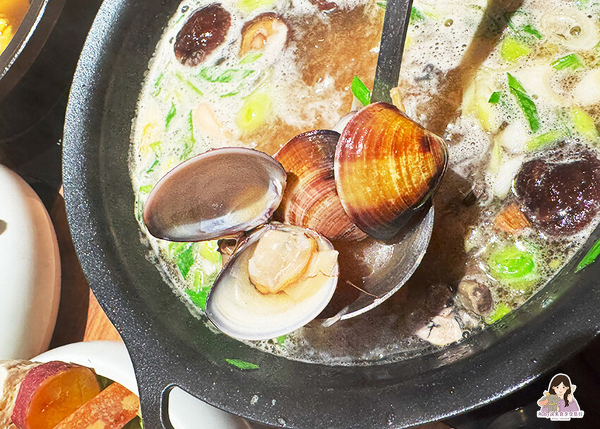 【新莊美食】台中人氣火鍋店 萬客什鍋新莊分店新開幕！石頭爆炒