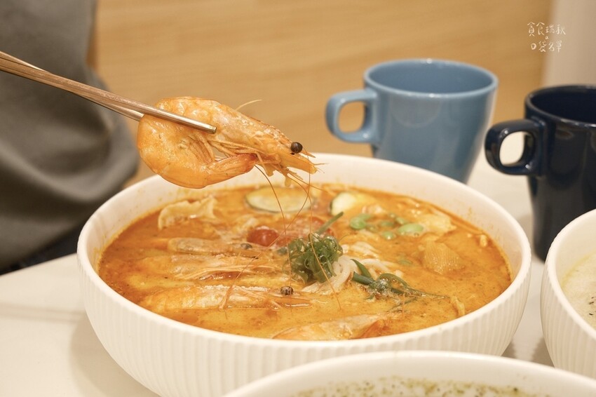 台中北屯|可以喝湯的義大利麵!濃郁不厚重、料多麵Q的義式湯麵 台中北屯|可以喝湯的義大利麵!濃郁不厚重、料多麵Q的義式湯麵