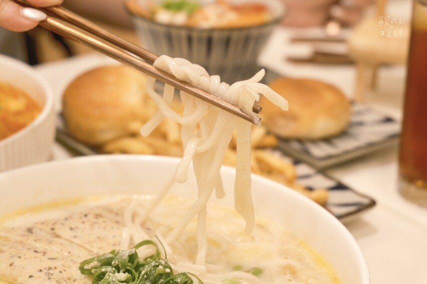 台中北屯|可以喝湯的義大利麵!濃郁不厚重、料多麵Q的義式湯麵 台中北屯|可以喝湯的義大利麵!濃郁不厚重、料多麵Q的義式湯麵