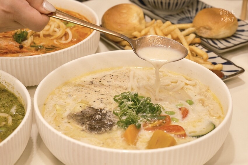 台中北屯|可以喝湯的義大利麵!濃郁不厚重、料多麵Q的義式湯麵 台中北屯|可以喝湯的義大利麵!濃郁不厚重、料多麵Q的義式湯麵
