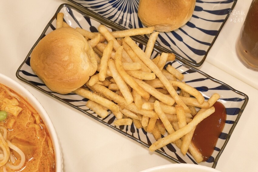 台中北屯|可以喝湯的義大利麵!濃郁不厚重、料多麵Q的義式湯麵 台中北屯|可以喝湯的義大利麵!濃郁不厚重、料多麵Q的義式湯麵