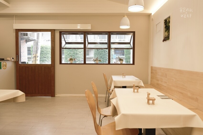 台中北屯|可以喝湯的義大利麵!濃郁不厚重、料多麵Q的義式湯麵 台中北屯|可以喝湯的義大利麵!濃郁不厚重、料多麵Q的義式湯麵