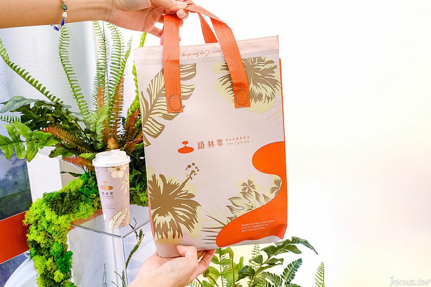 奶油界愛馬仕打發輕盈綿厚奶蓋，語林萃精品奶蓋手搖天花板，鹹、甜奶蓋搭頂尖高山茶極致呈現！