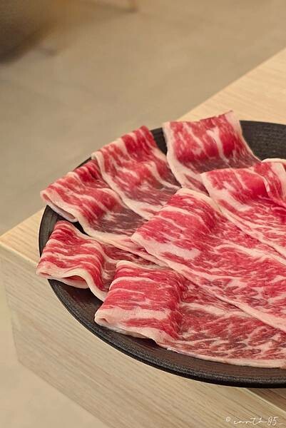 [ 台北美食 ] 大喫鍋物-中山站新開幕質感火鍋 剝皮辣椒 