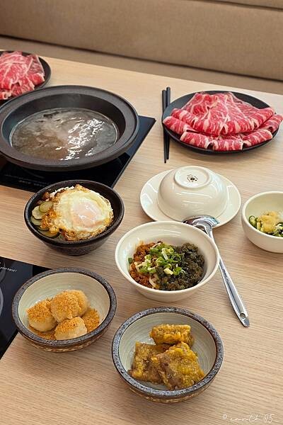 [ 台北美食 ] 大喫鍋物-中山站新開幕質感火鍋 剝皮辣椒 