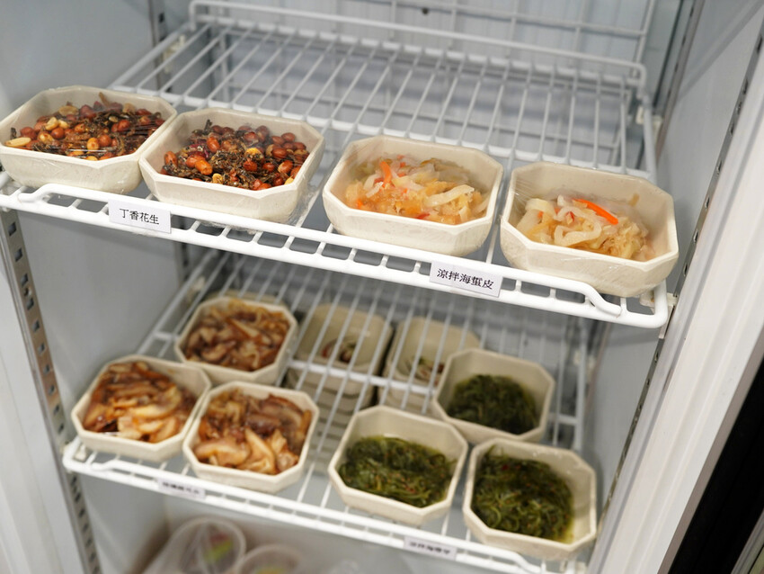 安南區美食推薦│海霸海鮮鍋燒│冷氣店面│料多新鮮又實在│海鮮