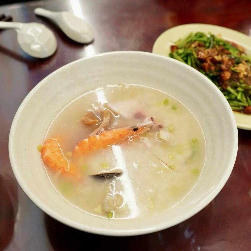 安南區美食推薦│海霸海鮮鍋燒│冷氣店面│料多新鮮又實在│海鮮