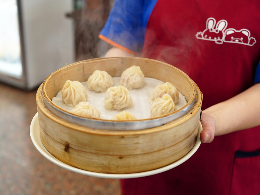 安南區美食推薦│海霸海鮮鍋燒│冷氣店面│料多新鮮又實在│海鮮