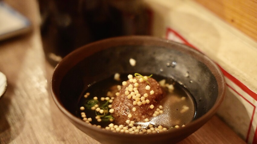 士林夜市巷弄居酒屋！月里小酌道地日式串燒居酒屋，明太子烏龍麵必吃。