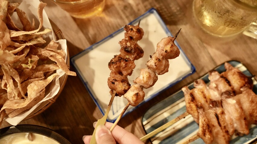 士林夜市巷弄居酒屋！月里小酌道地日式串燒居酒屋，明太子烏龍麵必吃。