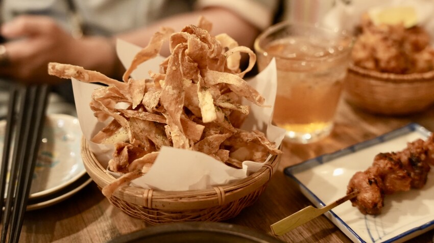 士林夜市巷弄居酒屋！月里小酌道地日式串燒居酒屋，明太子烏龍麵必吃。