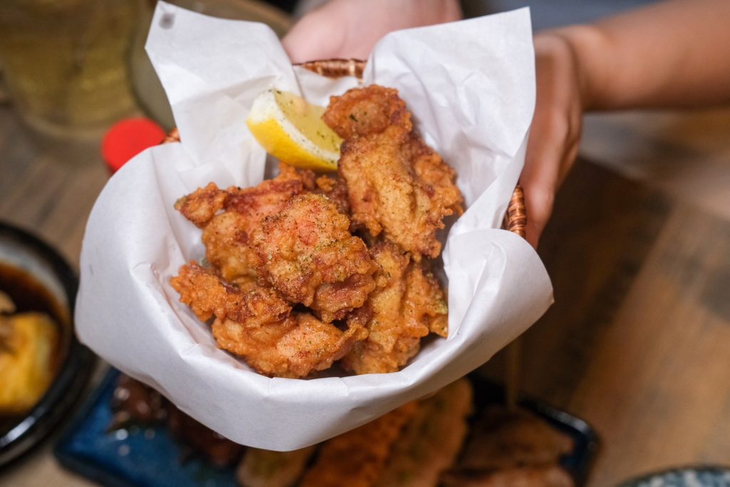 士林串燒推薦！日式月里小酌 串燒居酒屋藏巷弄，超過20款創意串燒。