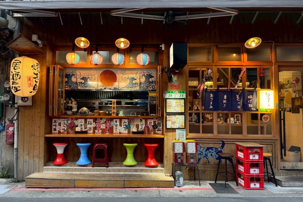 士林串燒推薦！日式月里小酌 串燒居酒屋藏巷弄，超過20款創意串燒。