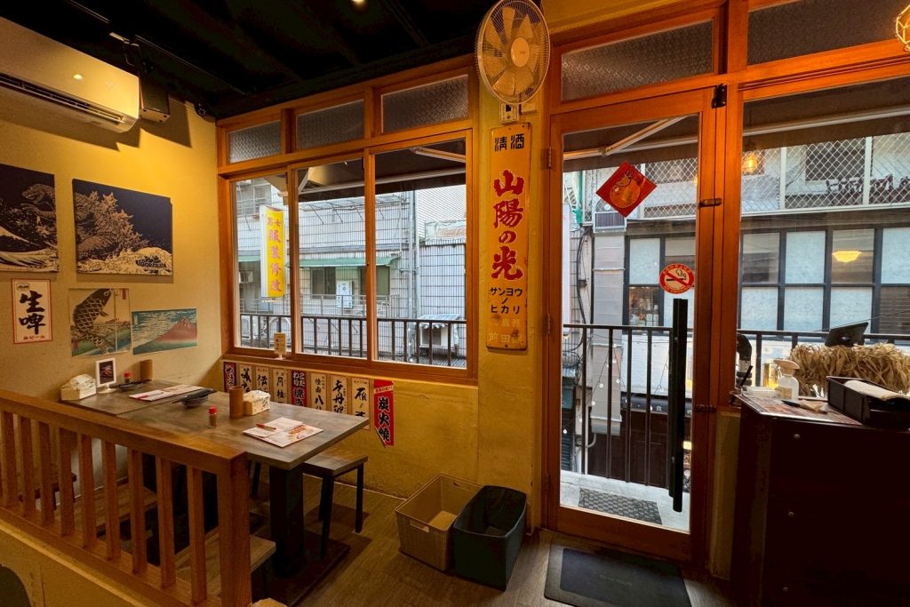 士林串燒推薦！日式月里小酌 串燒居酒屋藏巷弄，超過20款創意串燒。