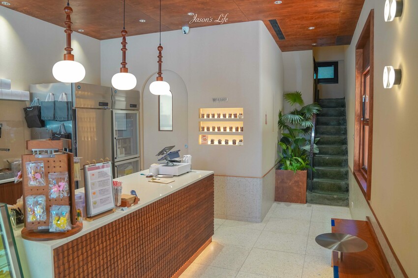 台南中西區老宅甜點!烏木Wumu季節限定水果蛋糕,必訪甜點秘境。