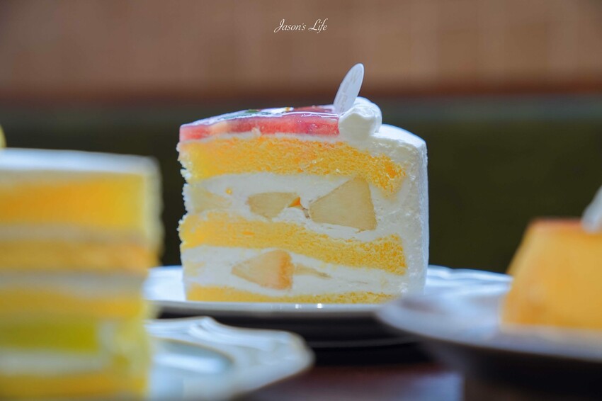 台南中西區老宅甜點!烏木Wumu季節限定水果蛋糕,必訪甜點秘境。